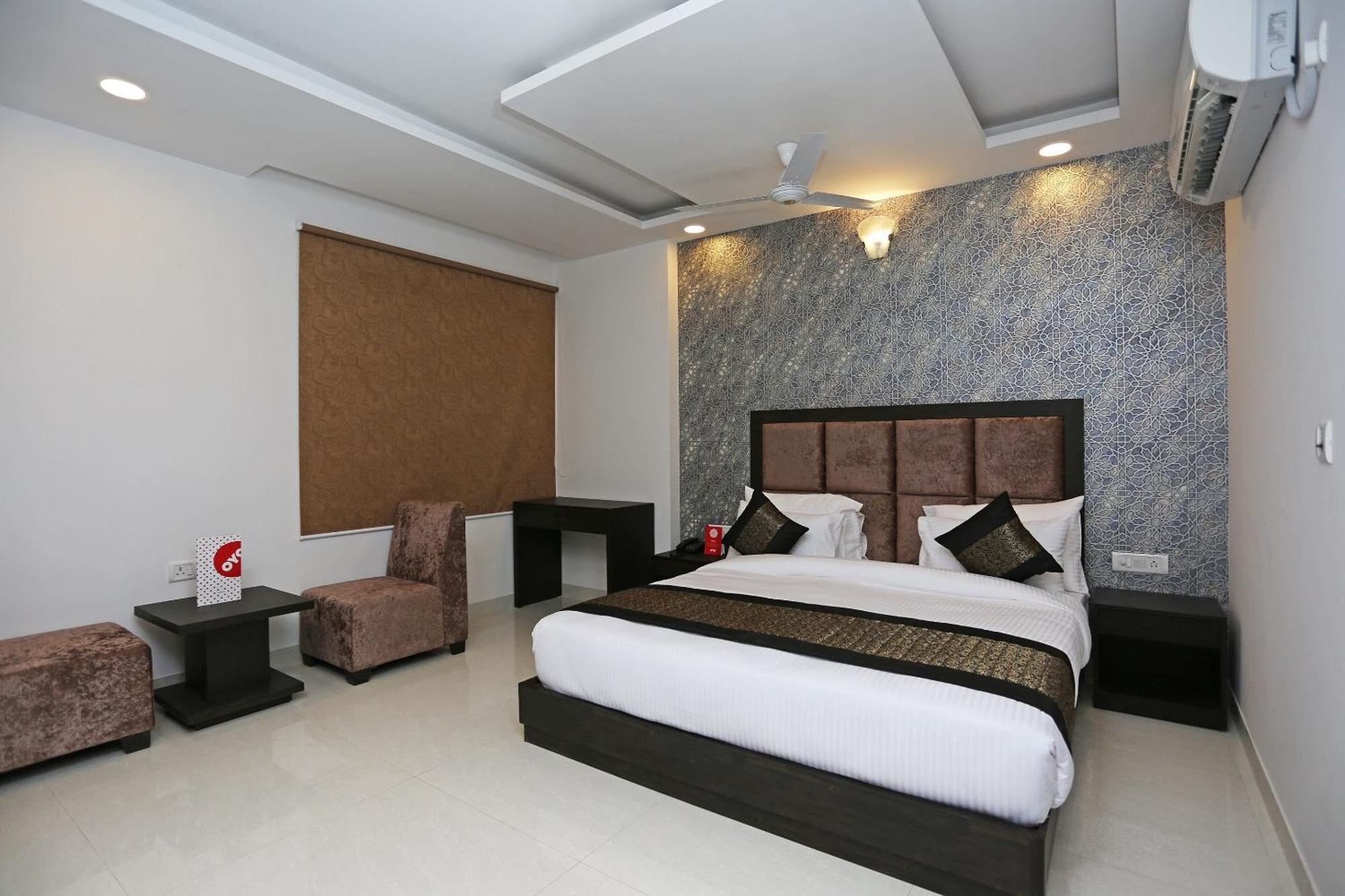 Hotel O M Suites نيودلهي المظهر الخارجي الصورة